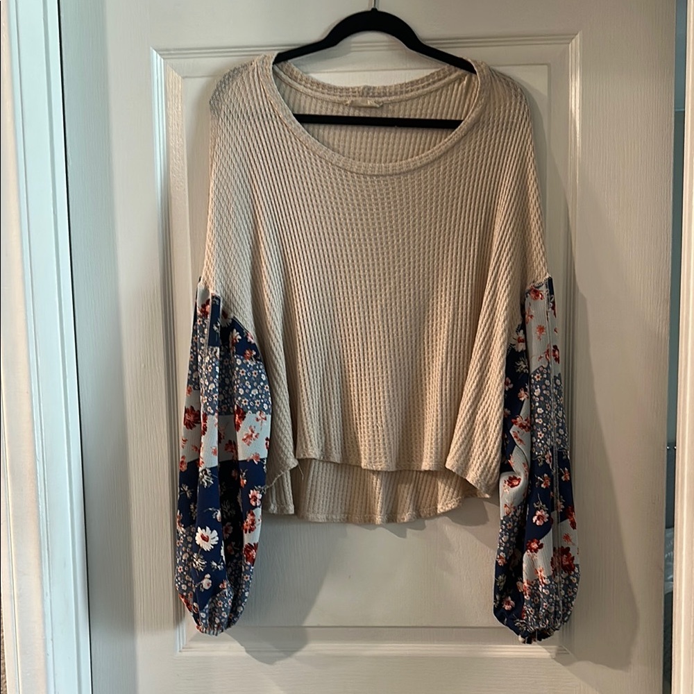 Altar'd State Cream and Blue Ribbed Crop Blouse